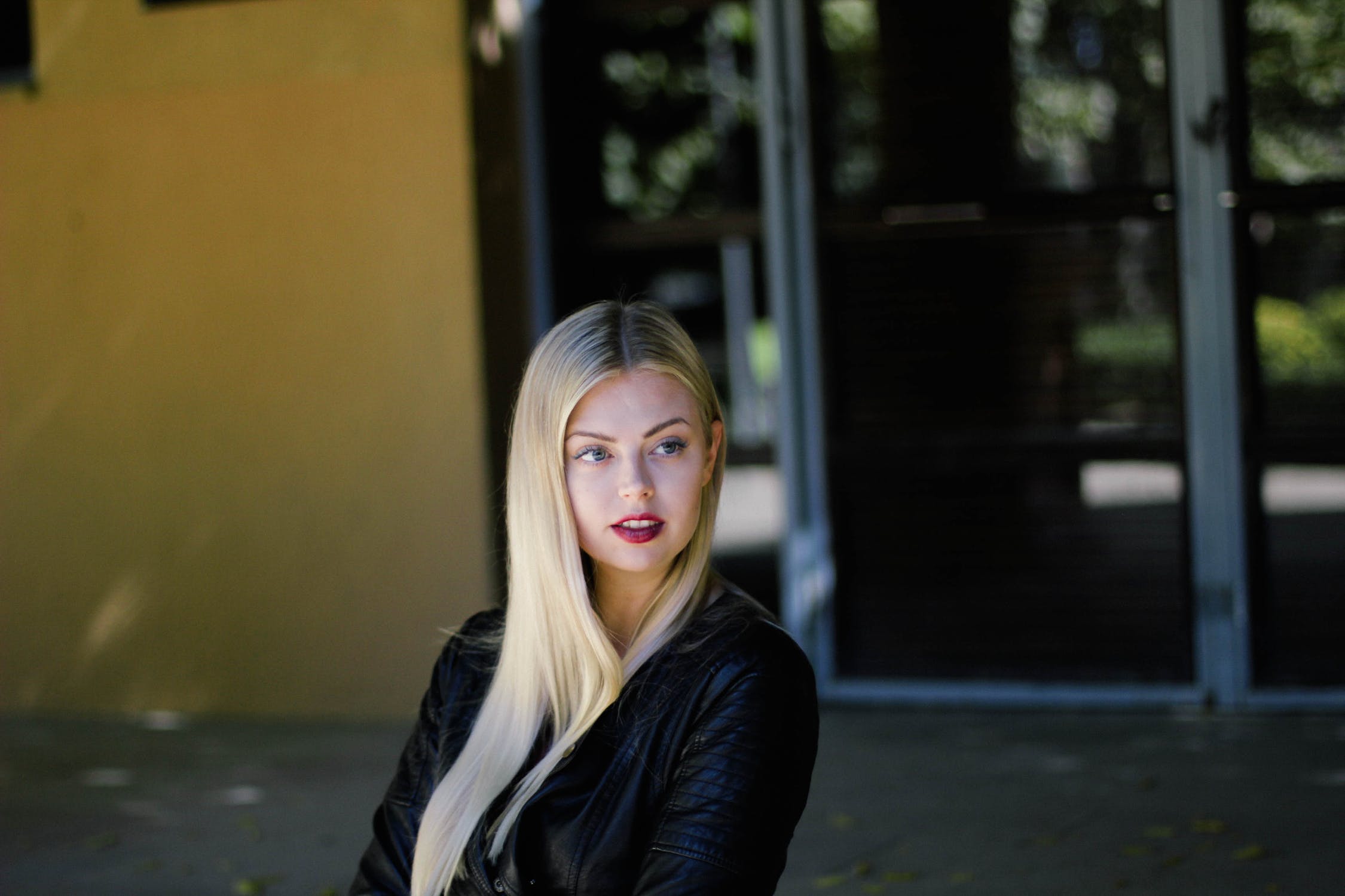 cassia obovata woam with beautiful conditioned long blonde hair